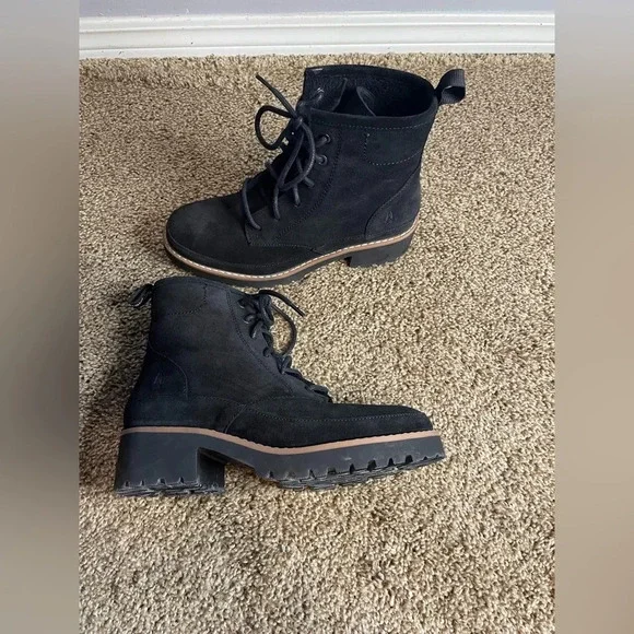 Suede Hush Puppy Black women’s lace up ankle boots in size 6 - Picture 3 of 8